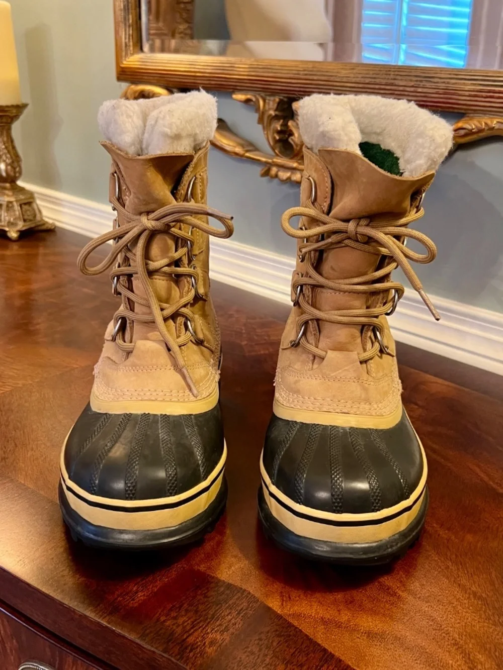GUC Women's Sorel Caribou Waterproof Boots w/ Removable Felt Liner US Size 6 M